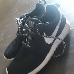 Black Nikes